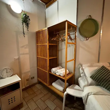 Cozy Apartment- Navigli Apartment Milan